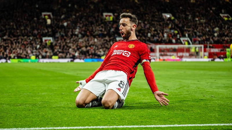 Soi kèo bóng đá Manchester United vs Leeds